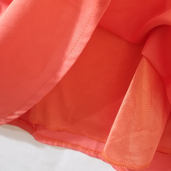 Cute top, Sz L/XL , cuffed sleeve, 3/4 sleeve, flowy, sequin peter pan collar - Picture 6 of 7